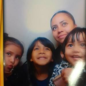 Meet your Posher, Elisa